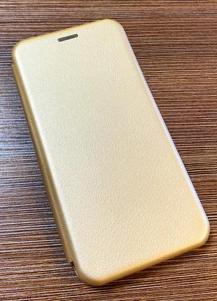 Чехол-книжка на телефон Xiaomi Redmi 8 золотистого цвета
