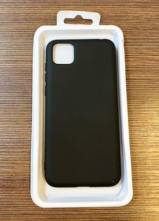 Чехол-накладка на телефон Huawei Y5P 2020 черного цвета