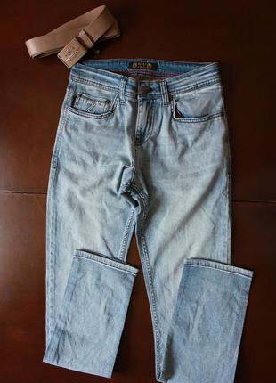 Легкие летние мужские джинсы zilli