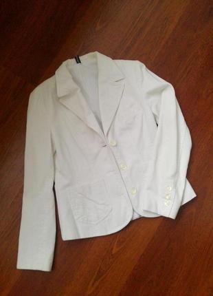 38-40р. белый вельветовый пиджак, хлопок
