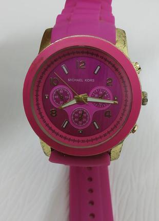 Годинник рожеві ( подарок)