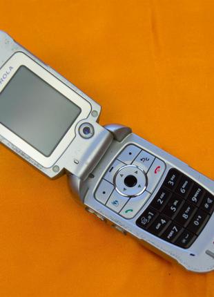 Мобильный телефон Motorola V980 (№142)