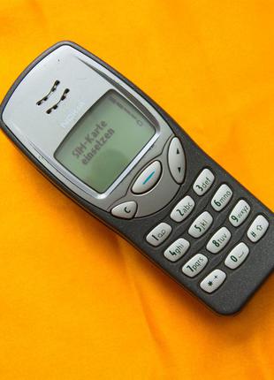 Мобильный телефон Nokia 3210 (№56)