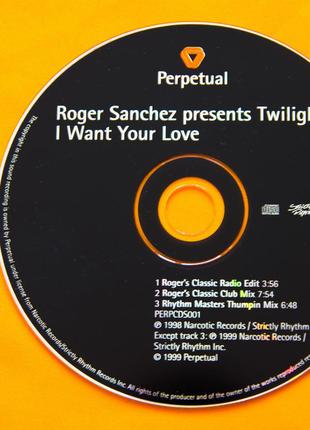 Музыкальный CD диск. ROGER SANCHEZ
