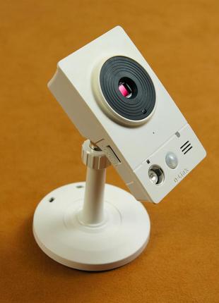 IP-камера видеонаблюдения D-Link DCS-2132L