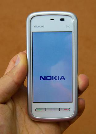 Мобільний телефон Nokia 5230