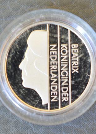 Монета 10 центов. 1983 год, Нидерланды. (капсула) ПРУФ
