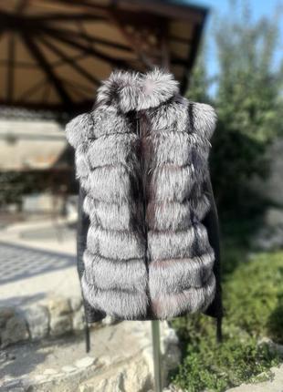Куртка из натуральной кожи и натуральным мехом чернобурки