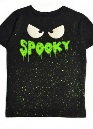 Черная футболка spooky на мальчика 8-9 лет