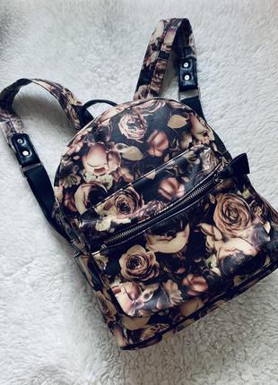 Рюкзак с розами/ цветами