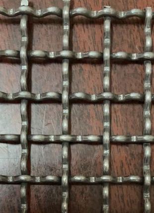 Сетка тканная с черного метала, размер ячейки 10,0 x 2,0рифл..мм