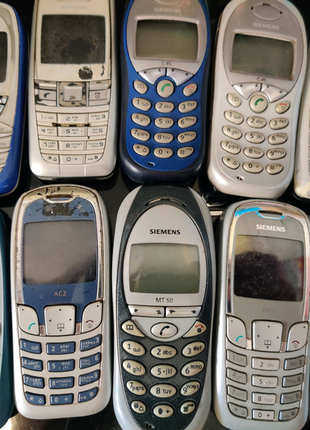 Колекція кнопкових телефонів Siemens розбирання запчастини