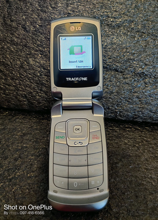 Мобильный телефон LG 410G заблокирован на оператора