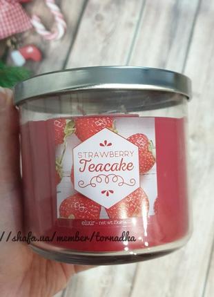 Ароматическая трехфитильная свеча goose creek - strawberry tea...