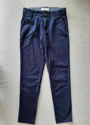 Идеальные темно-синие брюки на мальчика 8-9 лет