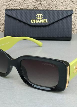 Chanel жіночі сонцезахисні окуляри чорні з салатовим