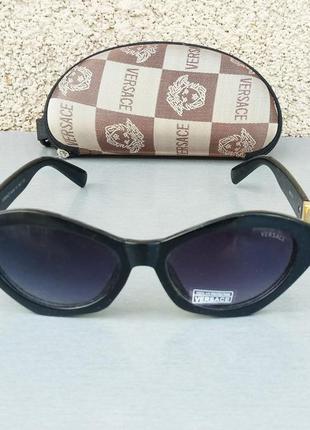 Versace очки женские солнцезащитные узкие модные черные с град...