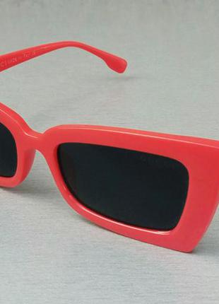Gucci окуляри жіночі сонцезахисні лінзи чорні в червоній оправі