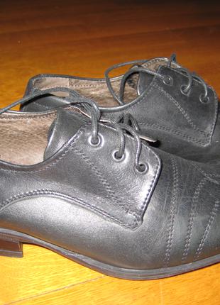 Школьные туфли на мальчика 29-30 размер - 19.5 см