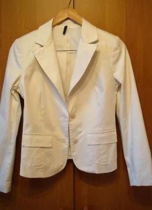Стильный пиджак женский Naf Naf белый, p-p. 40 eur 46 наш M