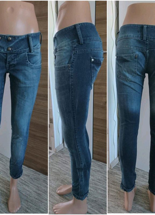Крутые джинсы с широким поясом Denim