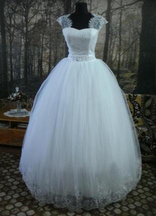 НОВУ весільну сукню