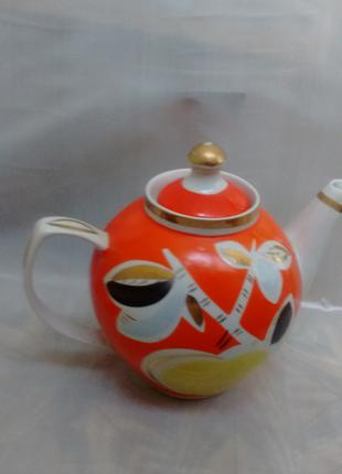 Чайник советский красный с позолотой на 1,6 литра ссср