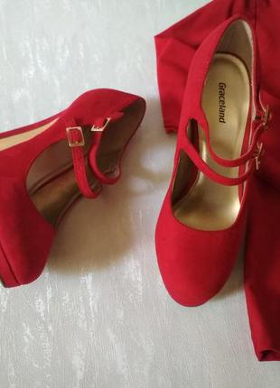 Туфли на каблуке темно-красные с ремешками graceland германия ...
