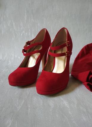 Туфли на каблуке темно-красные с ремешками graceland германия ...