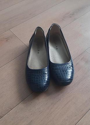 Класичні туфлі для дівчинки yalike устілка 22 см