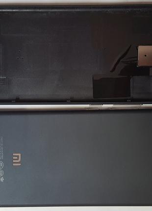 Крышка задняя Xiaomi Mi3 черная original.