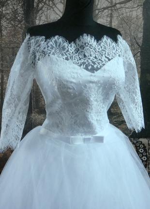 Свадебное НОВОЕ платье с рукавчиком три четверти.