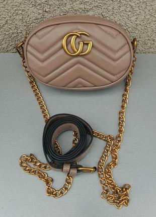 Gucci сумочка жіноча бежева з золотим логотипом