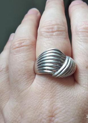 Серебрянное кольцо размер 20