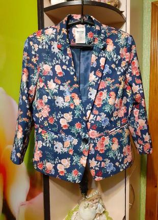 Пиджак жакет в модный цветочный принт