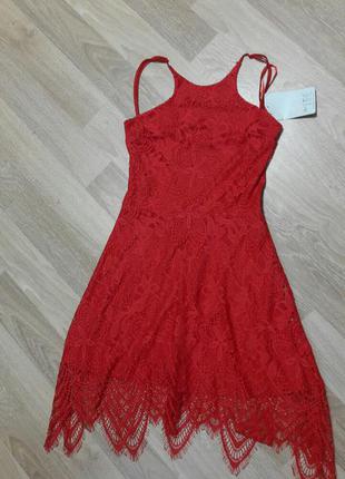 Красный сарафан, красное кружевное вечернее платье на выпускно...