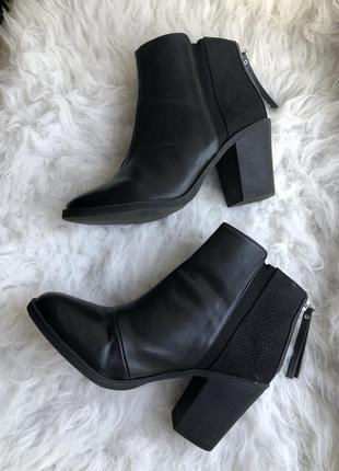 Стильные чёрные осенние ботинки на каблуке от h&m 37 размер